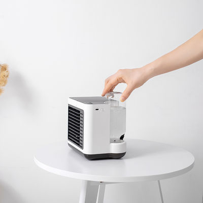 فن مه خنک کننده رومیزی با اسپری نور LED 3 حالت سرعت باد برای خانه اداری